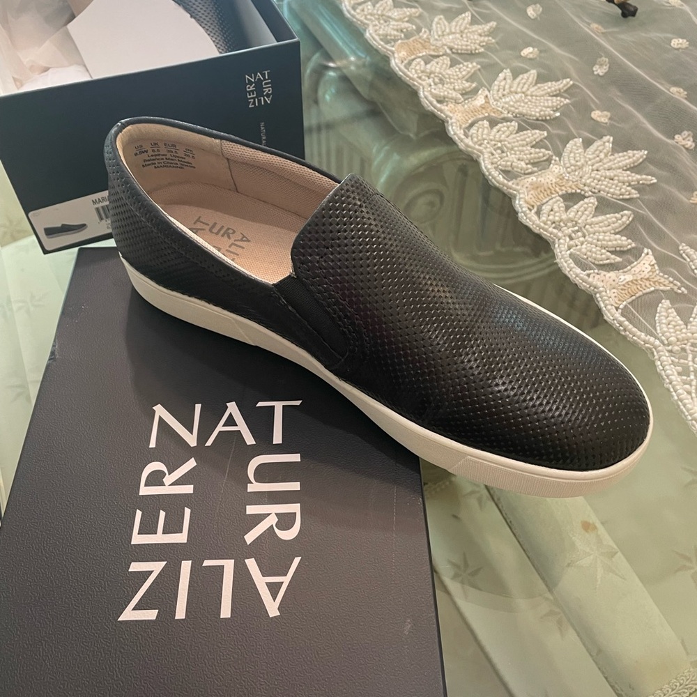 Black Leather Naturalizer sneaker